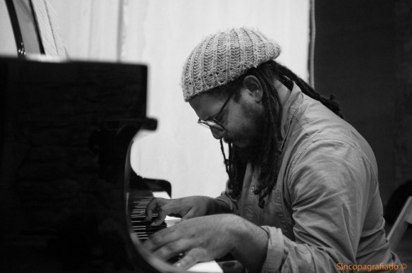 Alejandro Vargas Grabacion disco Ama aza Lando.